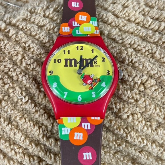 Rare M&M Brand Collectors Analog Watch & M&M Figure on Skateboard & M&M Figure - Picture 2 of 10
